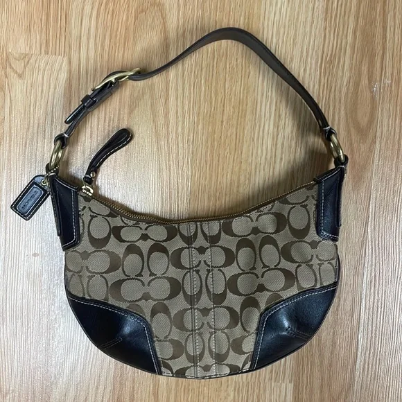 Small coach hobo discount bag
